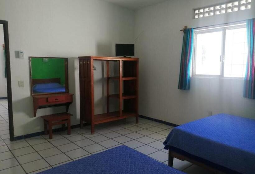 Отель Bungalows Azteca