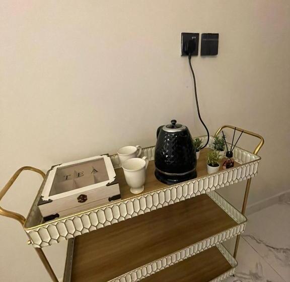 Hotel a Capsule حي السيف