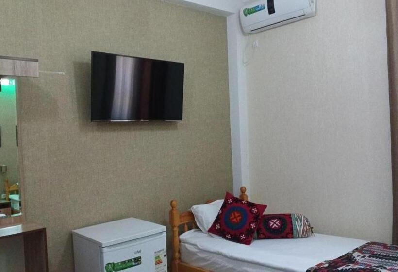 בית מלון כפרי Naqshband