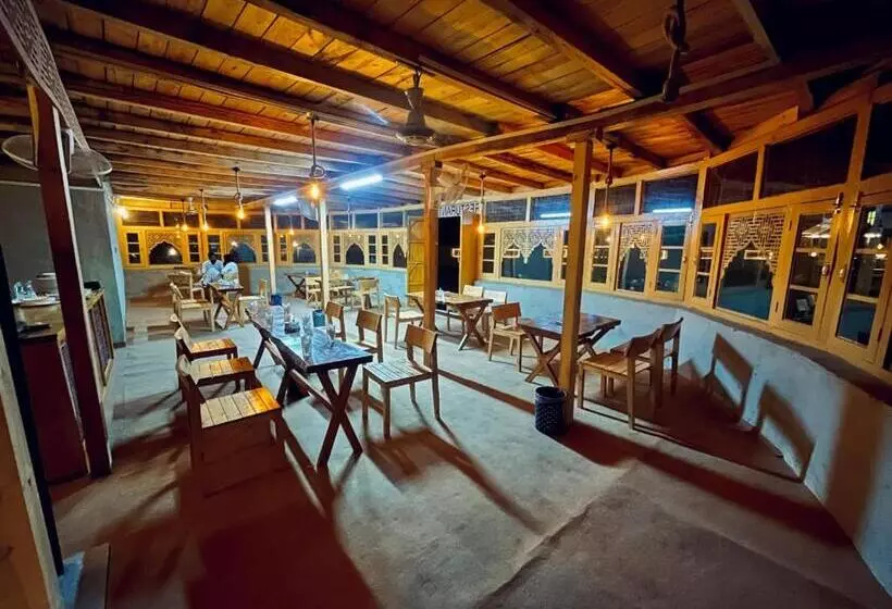 هتل Riwaaj Resort
