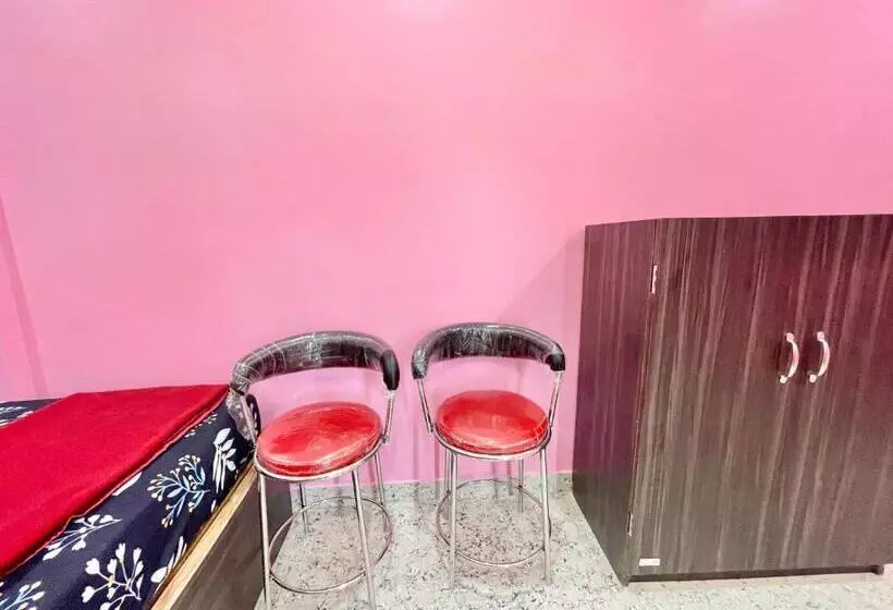 هتل Shree Raghunath Guest House   Puri श्रीरघुनाथ गेस्ट हाउस শ্রী রঘুনাথ অতিথিশালা శ్రీ రఘునాథ్ అతిథి గృ