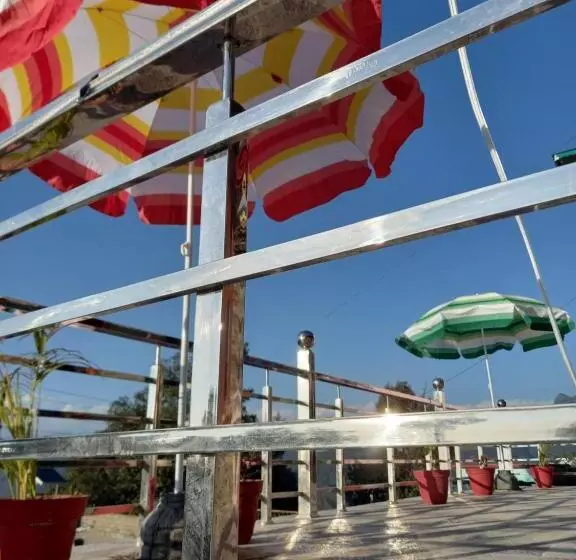 Hotelli The Lap Of Himalayas Homestay