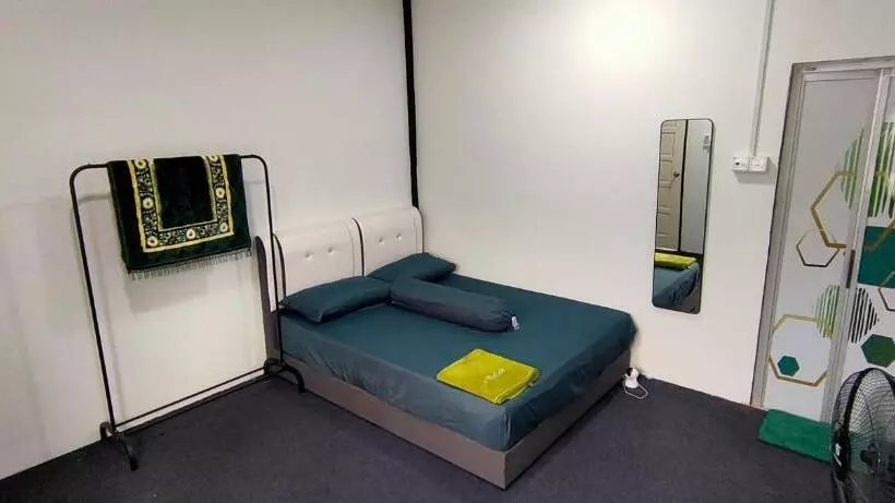 Hotelli Village View Cottage Roomstay