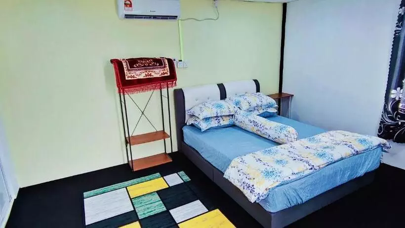 Hotelli Village View Cottage Roomstay