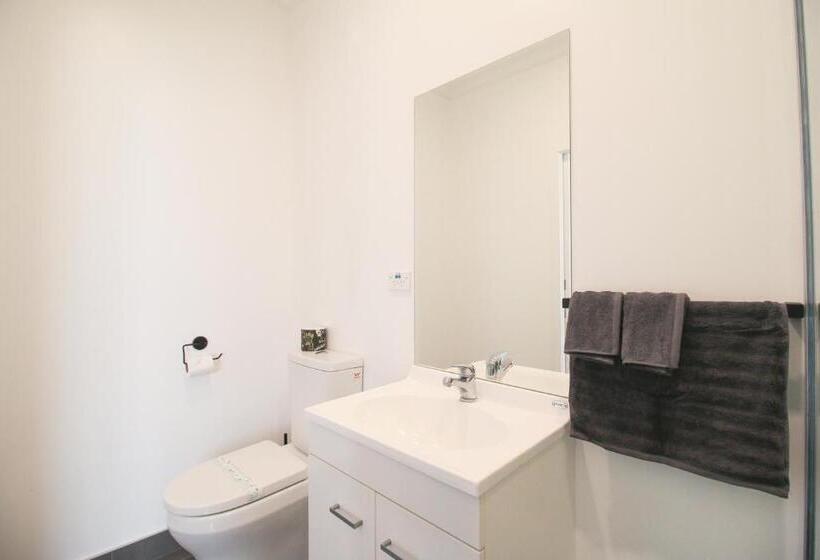 ホテル Whitehouse