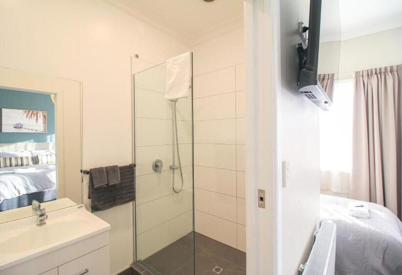 ホテル Whitehouse