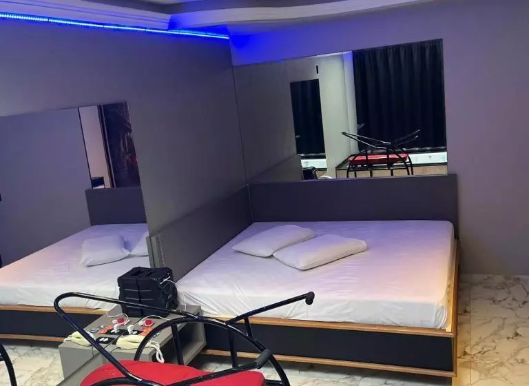 Motel Bughaville