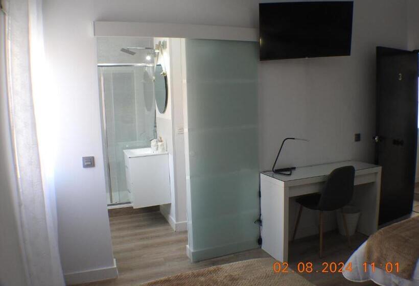 Pension Santa Cruz Ensuite Rooms