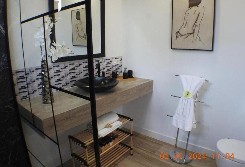 Pension Santa Cruz Ensuite Rooms