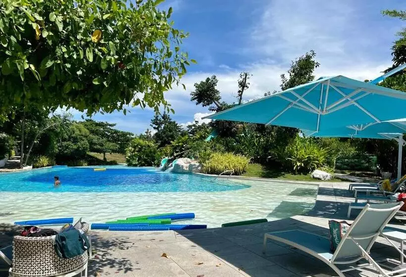 Tambuli Seaside Resort And Spa By Isla Stays 2