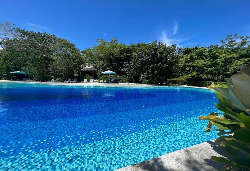 Tambuli Seaside Resort And Spa By Isla Stays 2