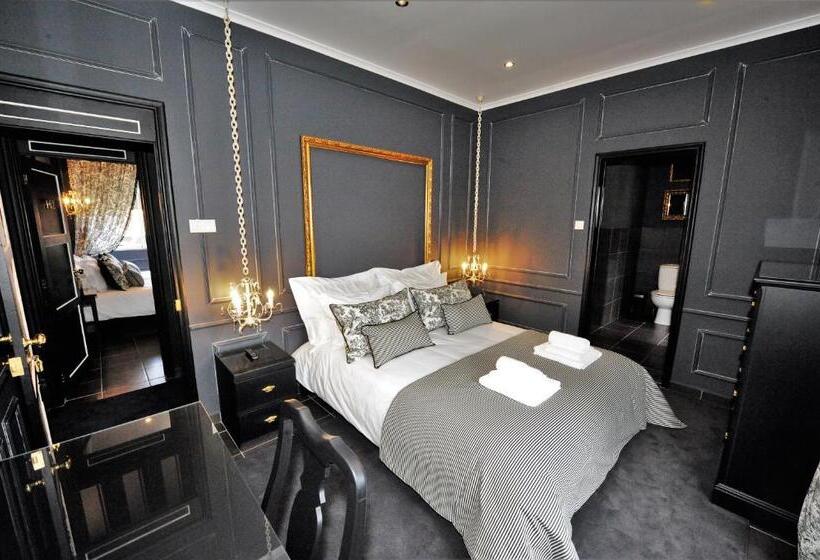 Angra Bed & Breakfast