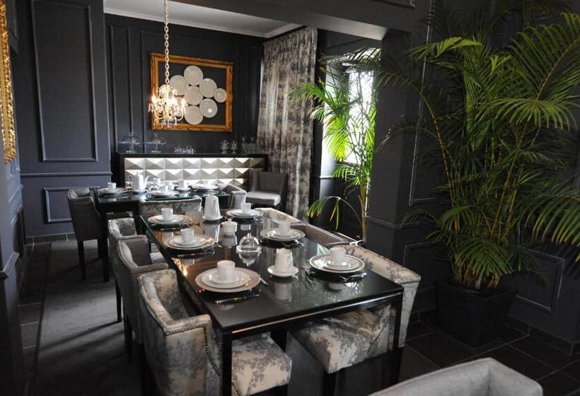 Angra Bed & Breakfast