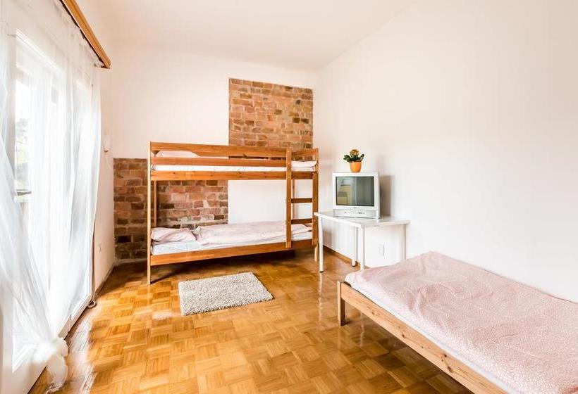 Hostel11  Budapest