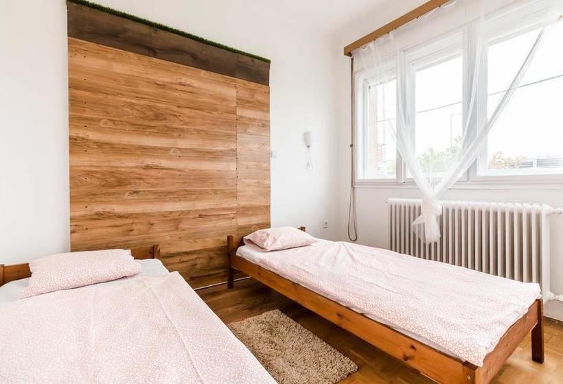 Hostel11  Budapest