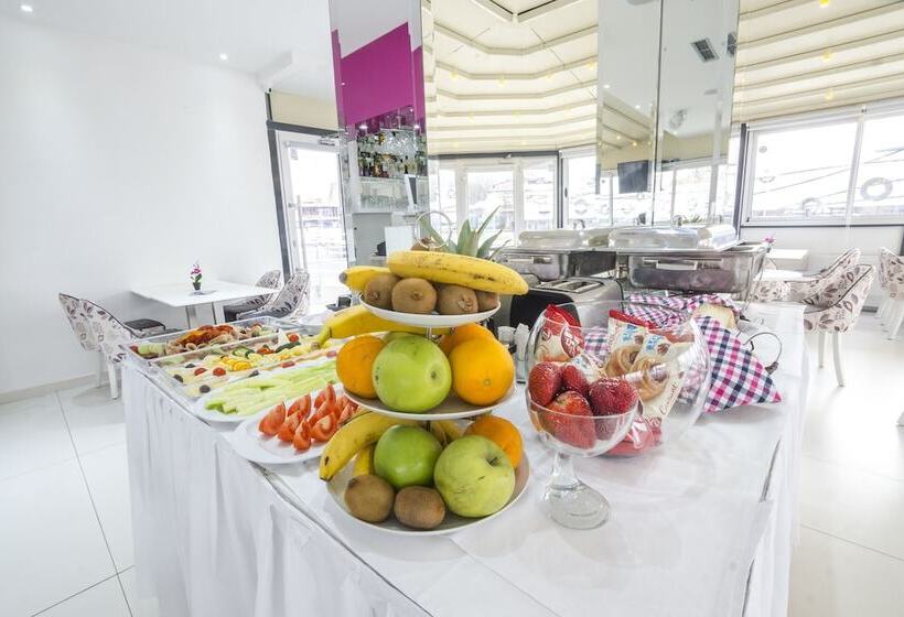 ホテル Astera Apart