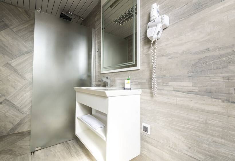 ホテル Astera Apart