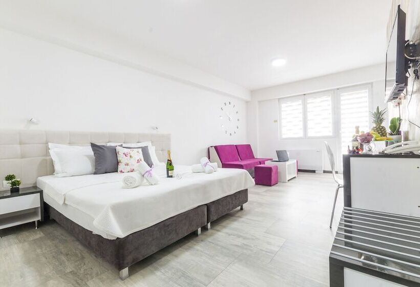 ホテル Astera Apart