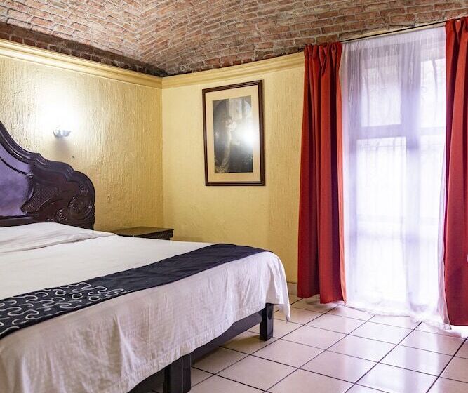 هتل Hacienda De Cobos