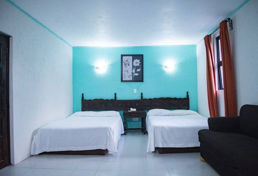 هتل Hacienda De Cobos