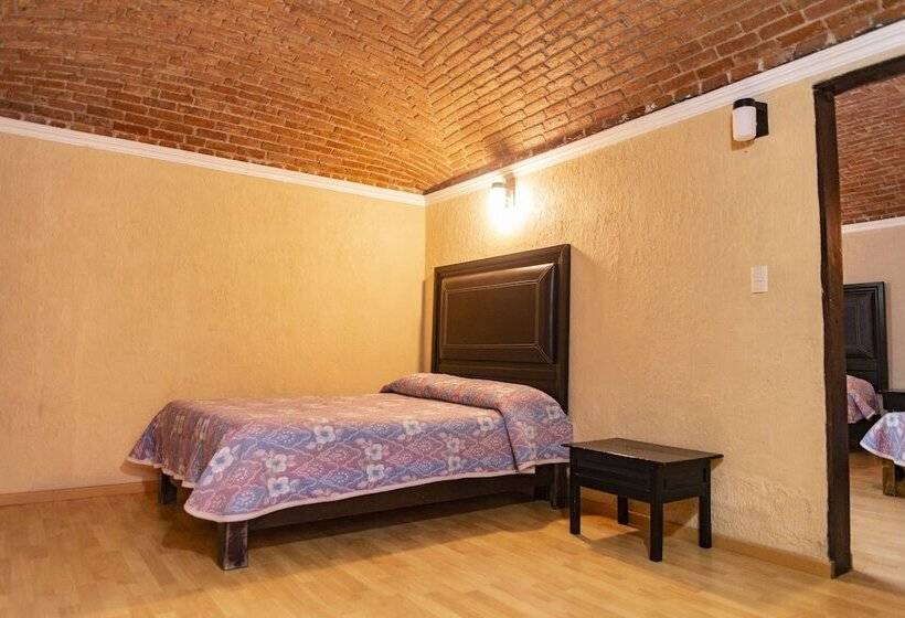 هتل Hacienda De Cobos