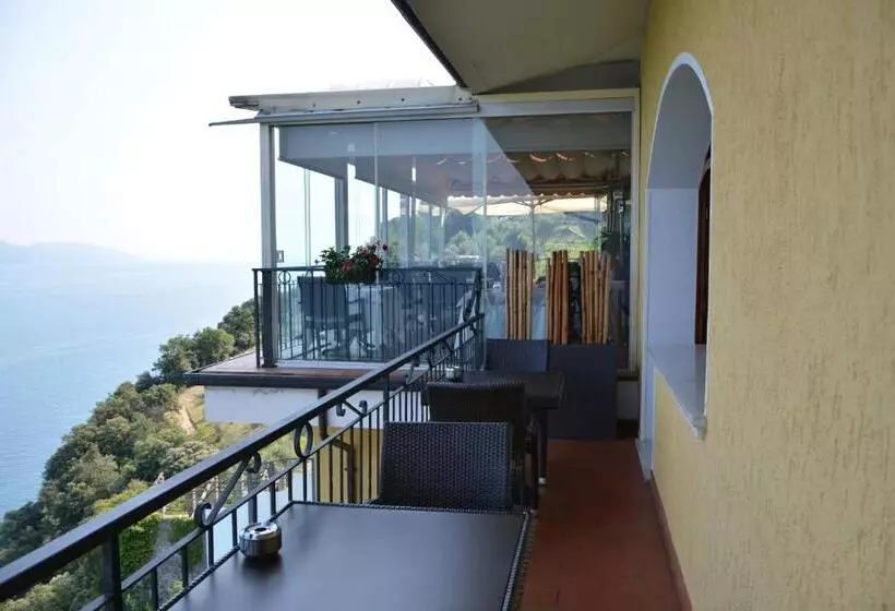ホテル La Terrazzina