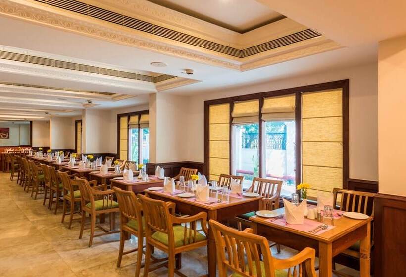 فندق Regenta Central Herald Mysore