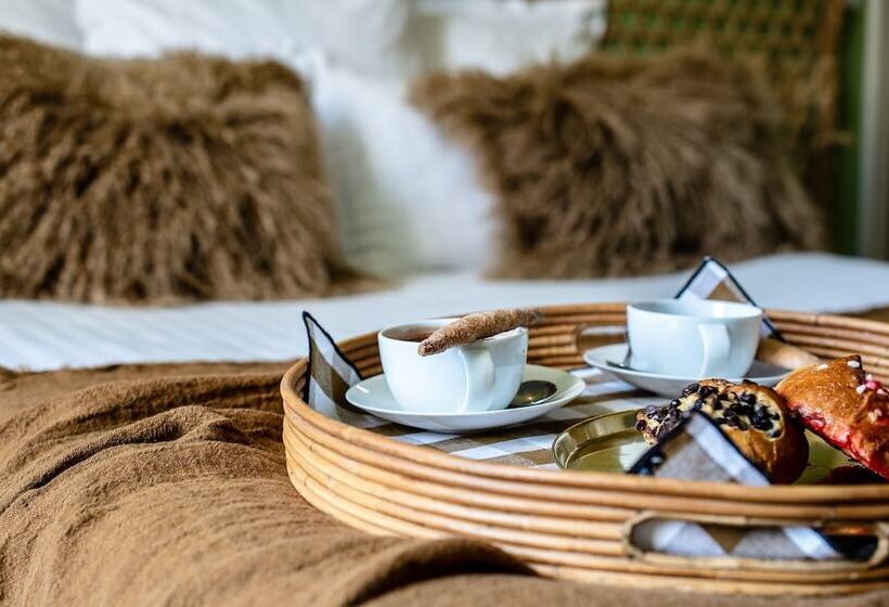 בית מלון כפרי Hôtel Restaurant De Bouilhac Les Collectionneurs