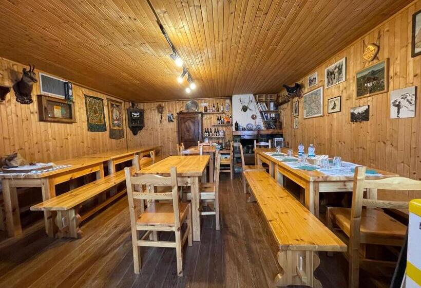 فندق Rifugio Guide Frachey