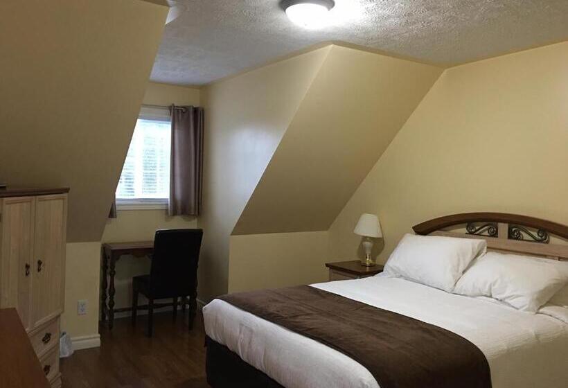 Motel Adventure The Bruce Inn   Recently Renovated With Outdoor Hot Tub