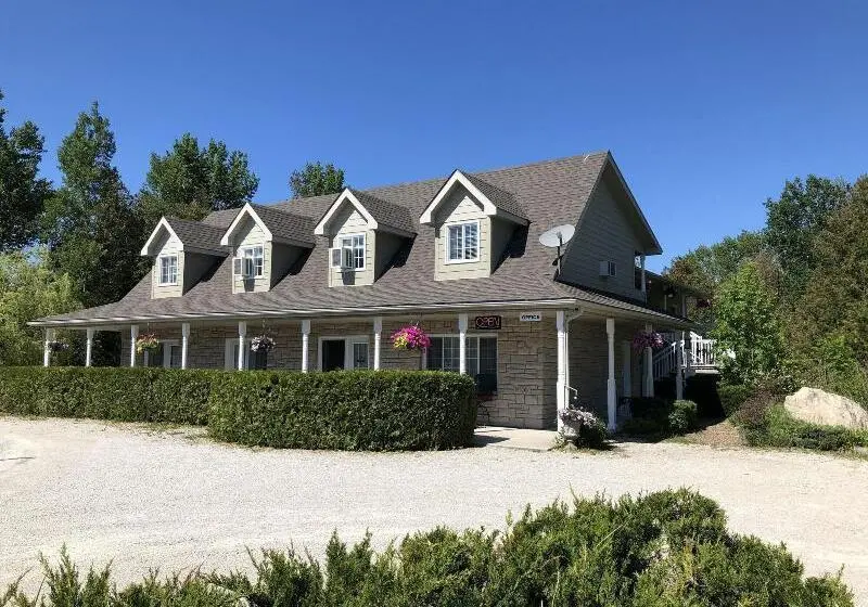 モーテル Adventure The Bruce Inn   Recently Renovated With Outdoor Hot Tub