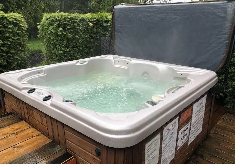 モーテル Adventure The Bruce Inn   Recently Renovated With Outdoor Hot Tub