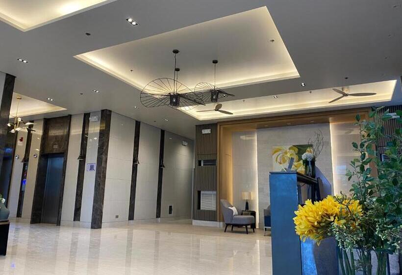 Cozy Blossom Near Naia