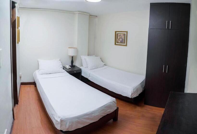 هاستل Reddoorz At Rosario Heritage Inn