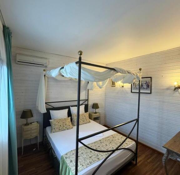 호텔 Domeniile Clos Des Colombes