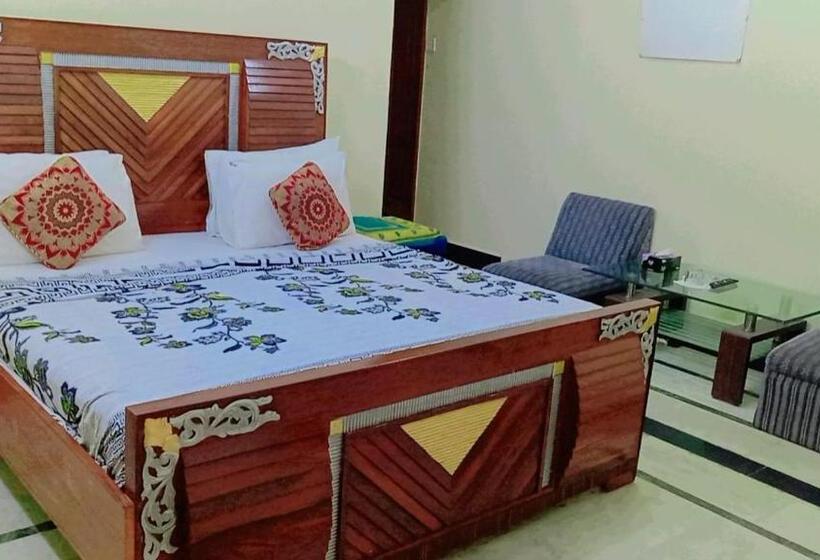 هتل Royal Residency