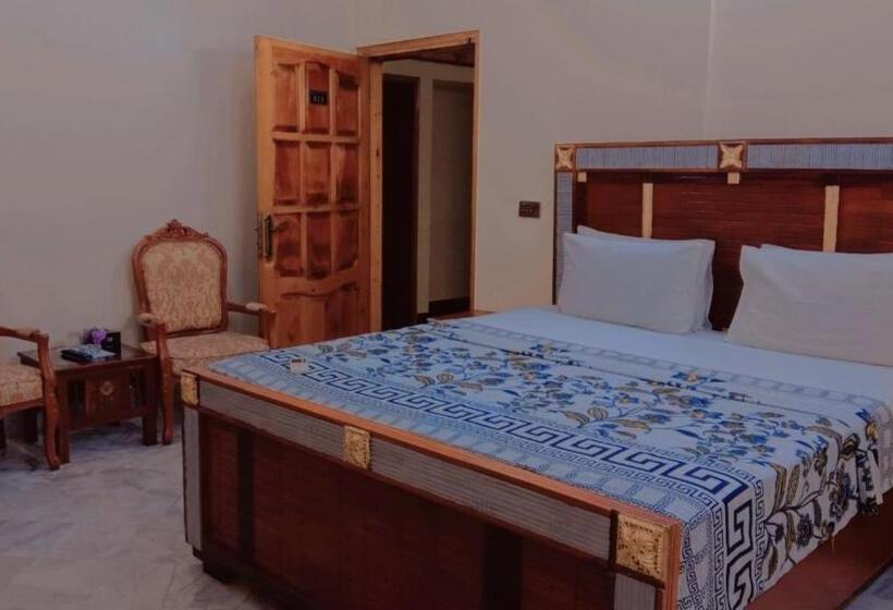 هتل Royal Residency