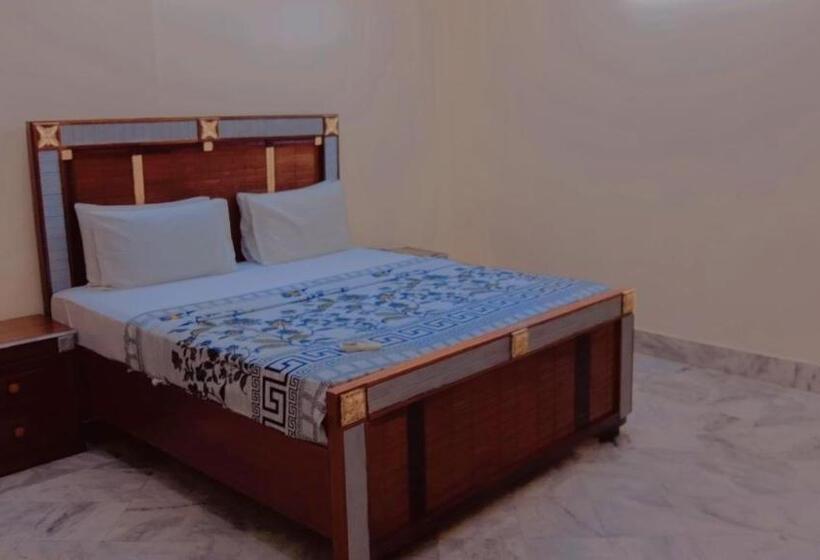 هتل Royal Residency