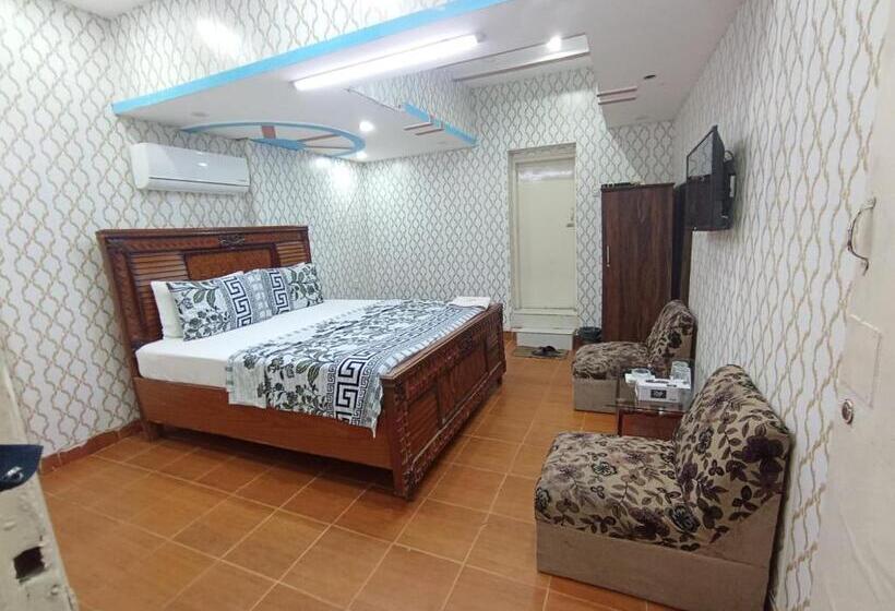 هتل Royal Residency