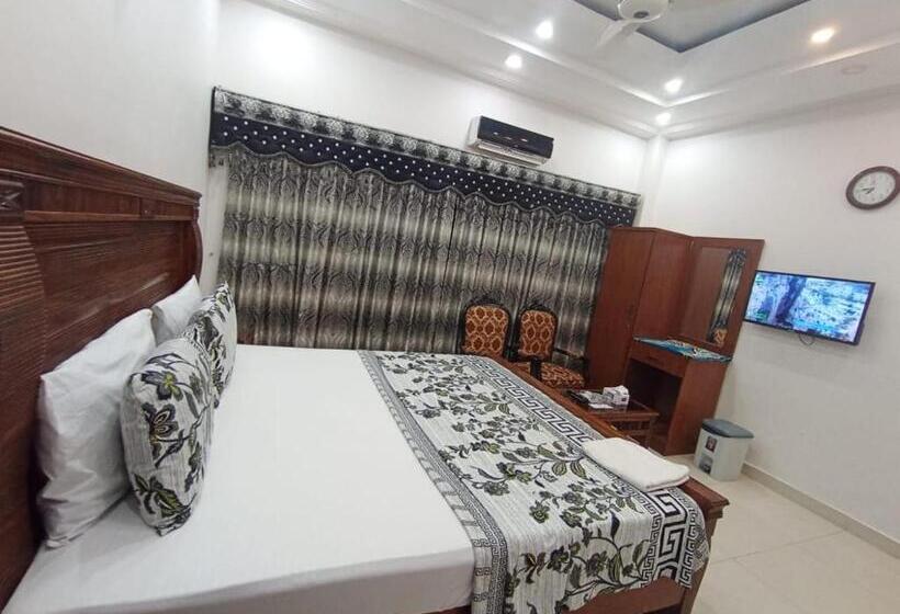 هتل Royal Residency