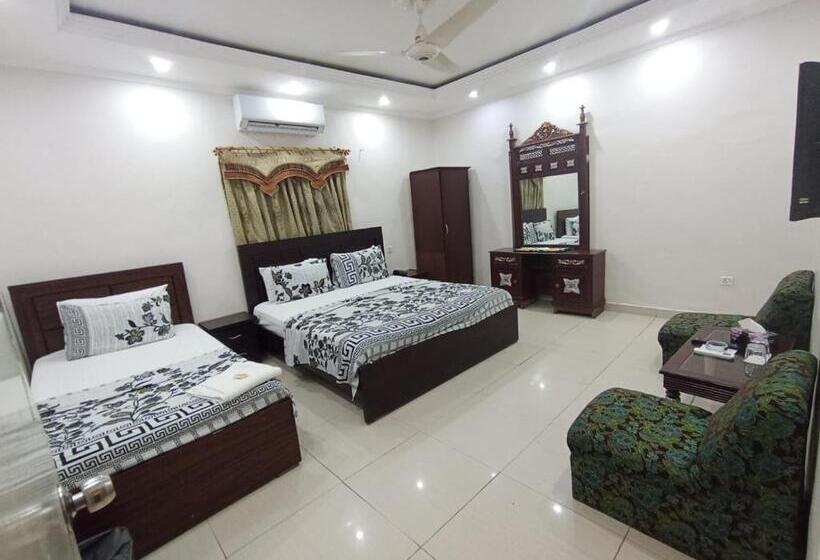 هتل Royal Residency