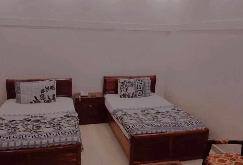 هتل Royal Residency