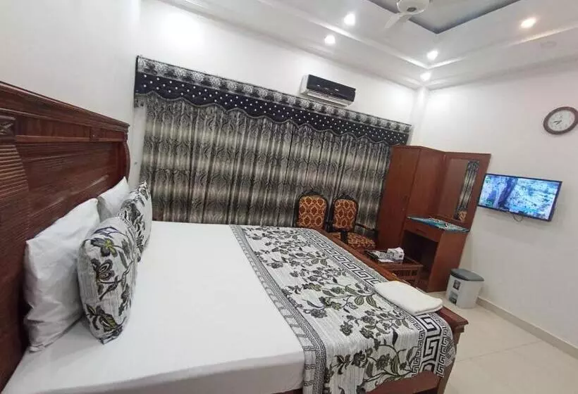 هتل Royal Residency