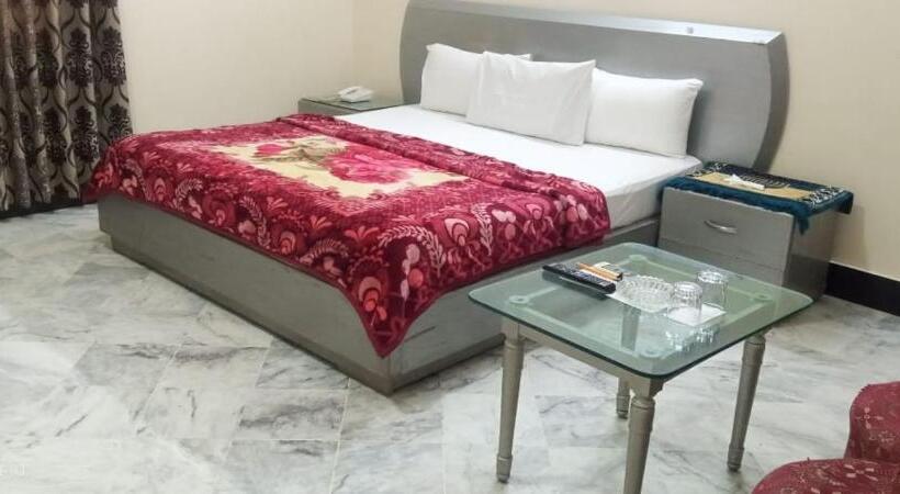 هتل Royal Residency