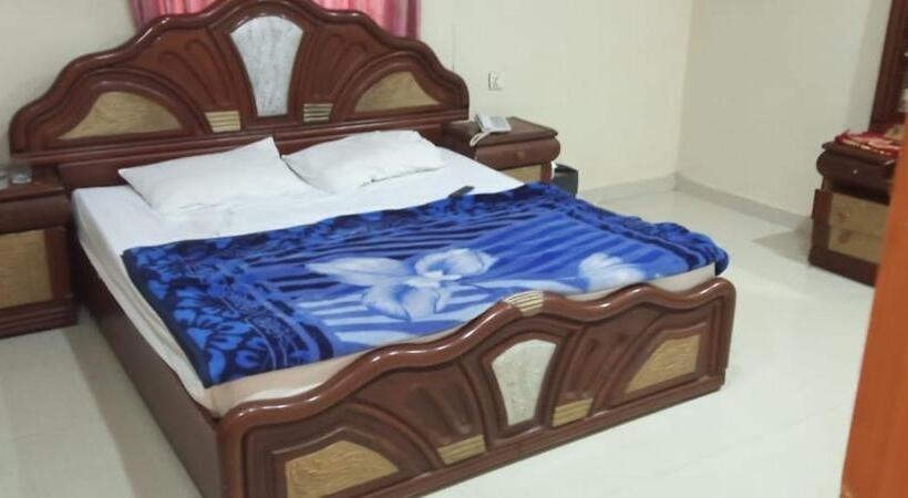 هتل Royal Residency