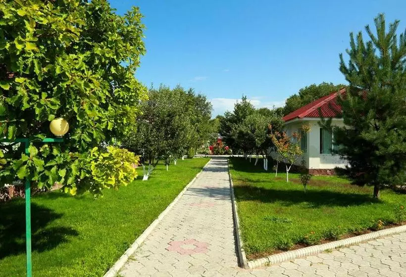 Hotelli Sayran Resort