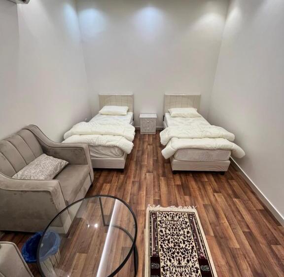 Majatalo غرفة خاصة بدورة مياة مشتركة