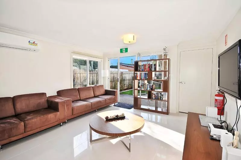 پانسیون 6b   Executive Rooms In Large Property In Brunswick