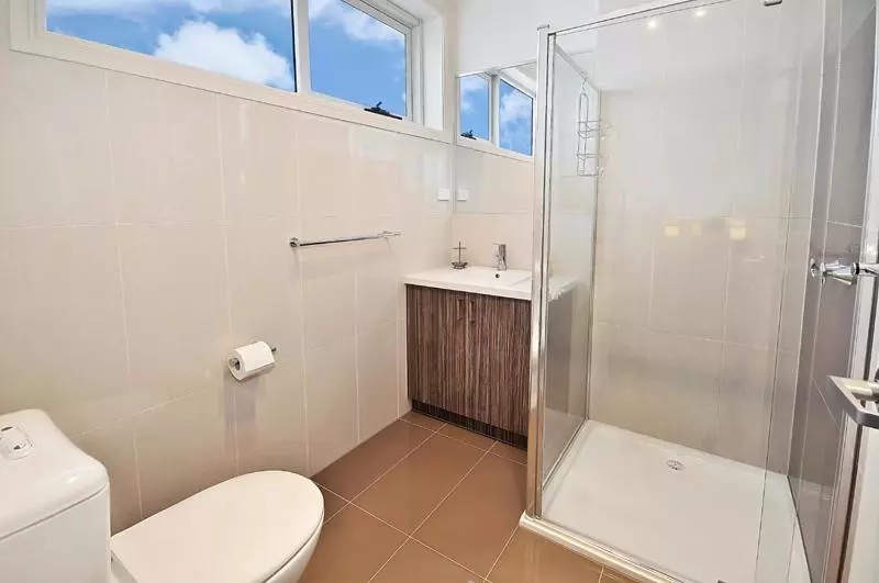 پانسیون 6b   Executive Rooms In Large Property In Brunswick