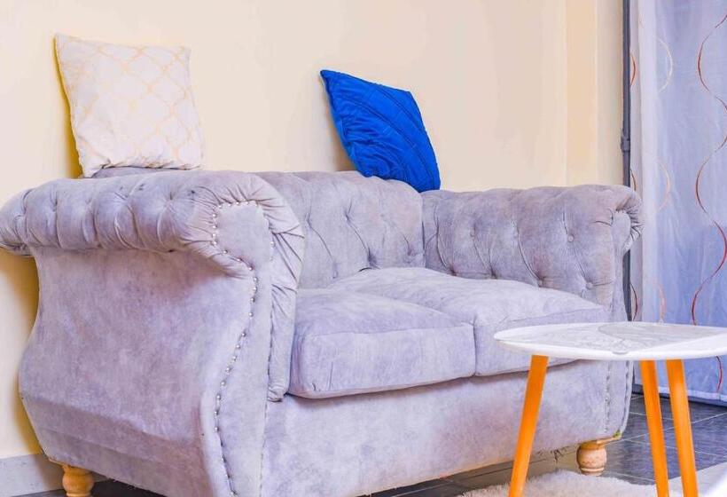 پانسیون Sanquila Homes